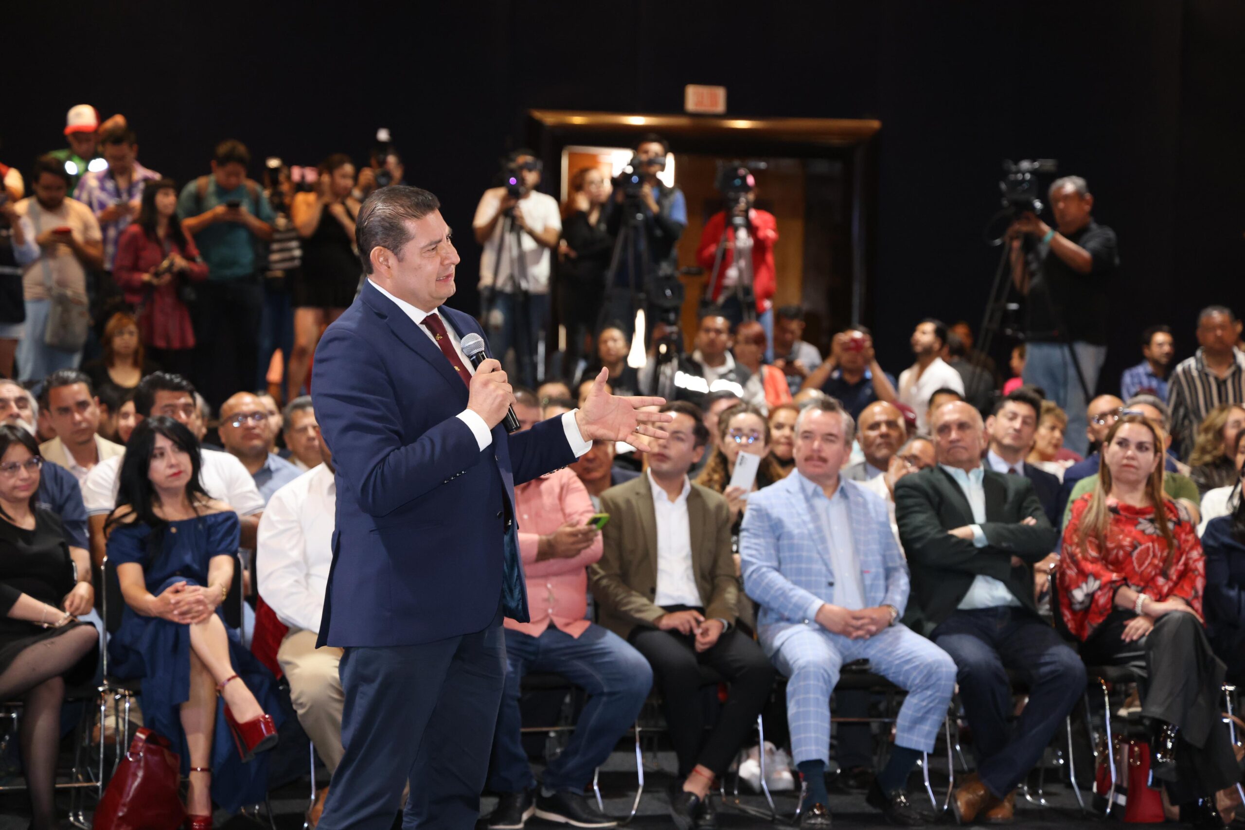 Alejandro Armenta se compromete a una administración sin corrupción en Puebla