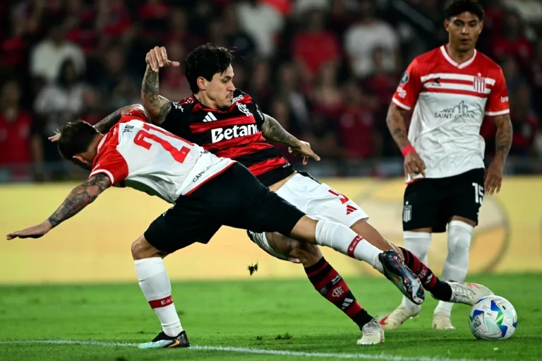 Flamengo defiende su liderato ante Vasco en un fin de semana con clásicos y la baja de Neymar