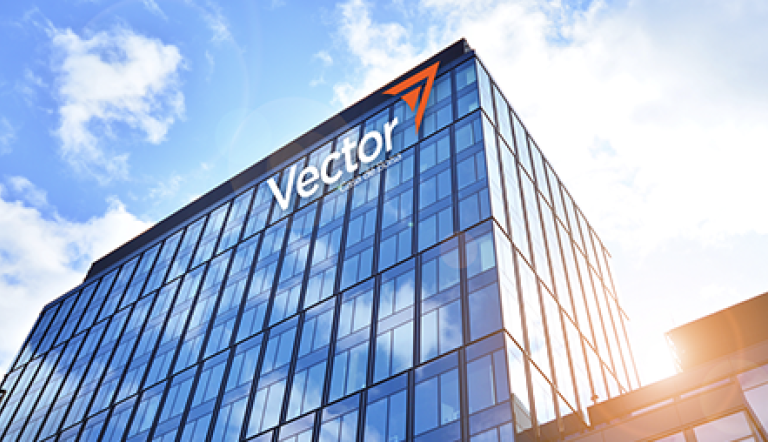 Vector Casa de Bolsa: entre el huachicol fiscal y la lupa de EE. UU.