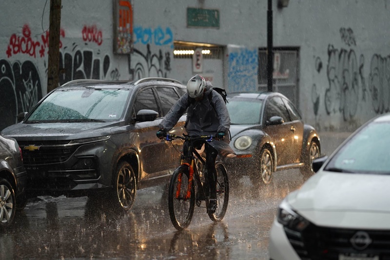 Semana de lluvias intensas y riesgo de inundaciones por huracán Priscilla y otros sistemas