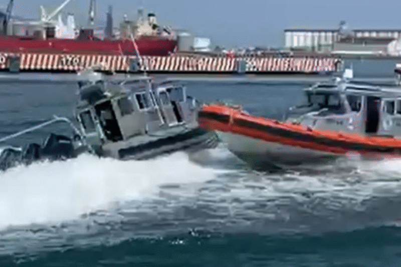 Dos marinos resultan heridos tras choque de embarcaciones en Veracruz