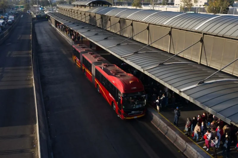 Movilidad nocturna: Metrobús amplía horarios de la Línea 1 sobre Avenida Insurgentes