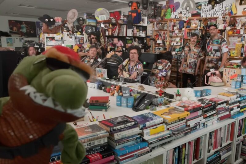 El humor y la crítica de 31 Minutos llegan al Tiny Desk