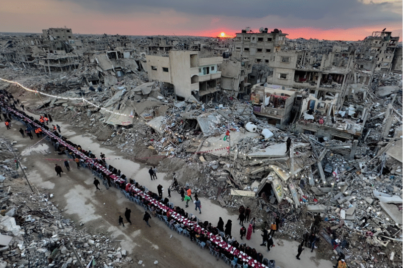 Israel vuelve a bombardear Gaza y corta la ayuda humanitaria por ruptura del alto al fuego