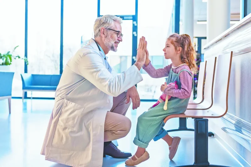 Summit de Pediatría 2025: especialistas advierten sobre nuevos retos en la salud infantil mexicana