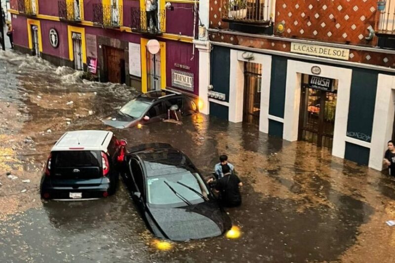 Fracaso federal ante inundaciones en Puebla eleva la indignación ciudadana