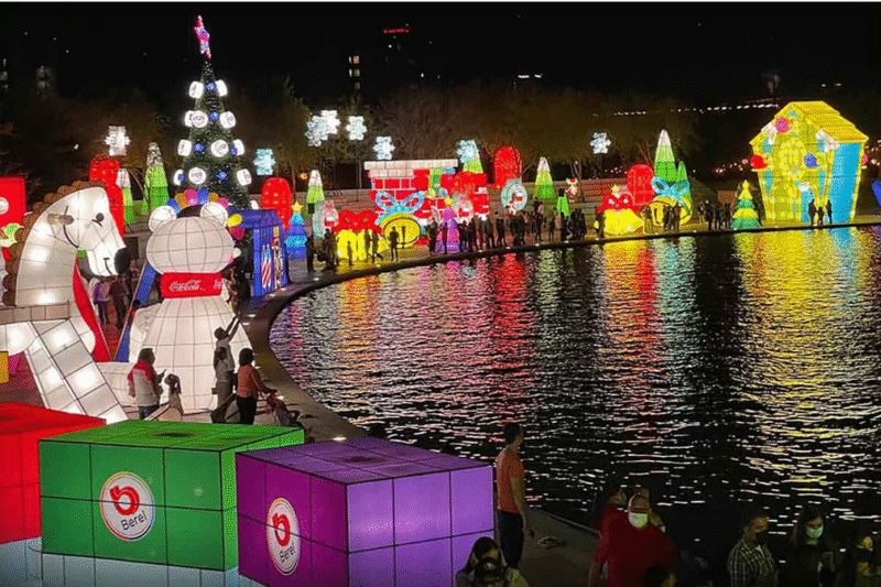 Luztopía 2025 regresa a Monterrey: más de 200 figuras iluminadas y un viaje al “Expreso Polo Norte”