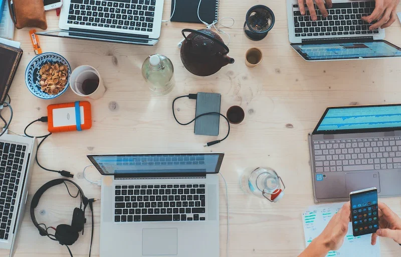 Bienestar digital: navegando entre aplicaciones de salud y la infoxicación