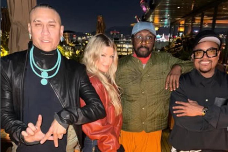 Fergie reaparece con Black Eyed Peas y enciende rumores de reunión en el escenario