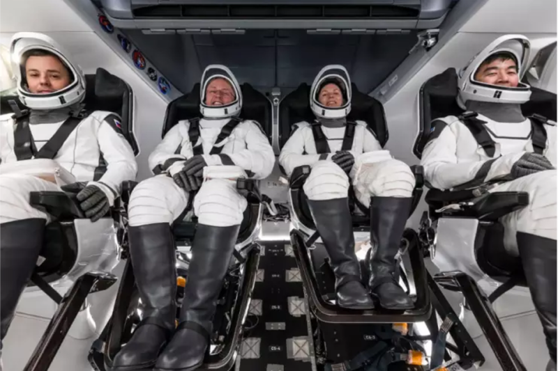 Tripulación de la Estación Espacial Internacional regresará a la Tierra por emergencia médica