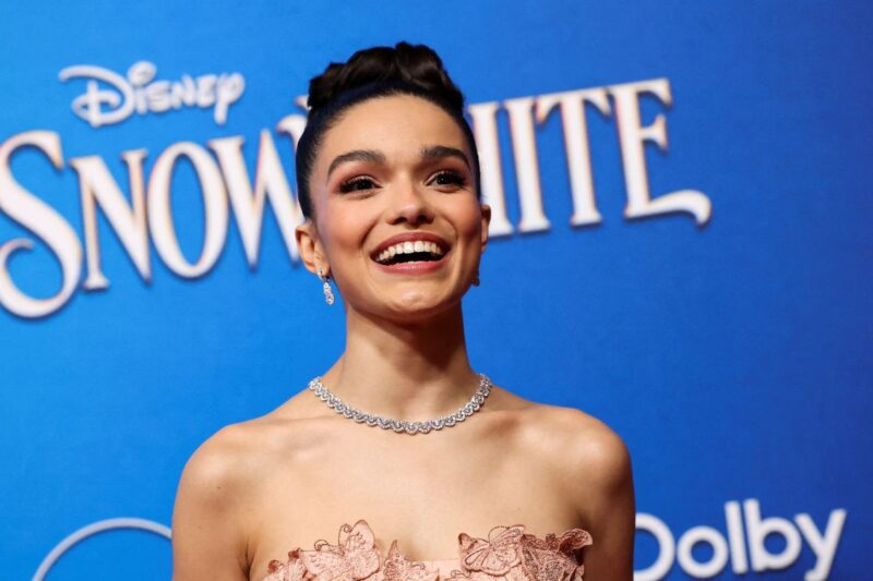 ‘Blancanieves’ y ‘La guerra de los mundos’ encabezan la lista de lo peor del cine según los Razzie